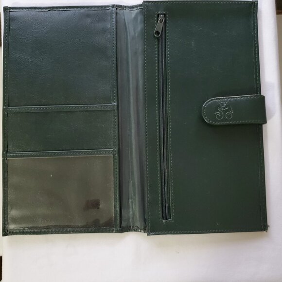 Crystal Cruise Lines Dark Green Faux Leather Passport Travel Wallet / Organizer - Picture 7 of 9